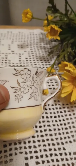 Tazza da tè vintage Sheridan Bone China