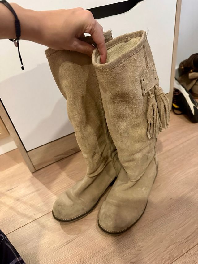 Botas altas beige forradas muy calentitas