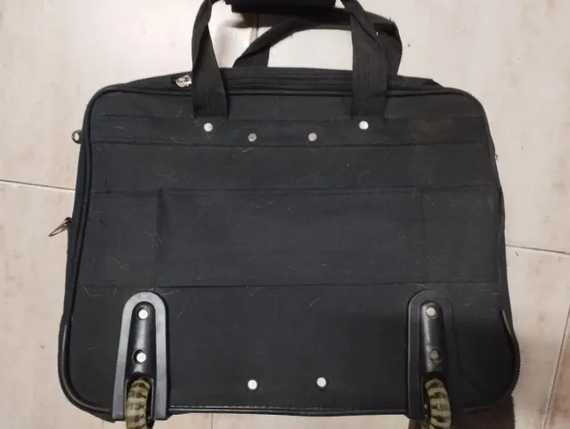 Maletín con ruedas para portátil y libros