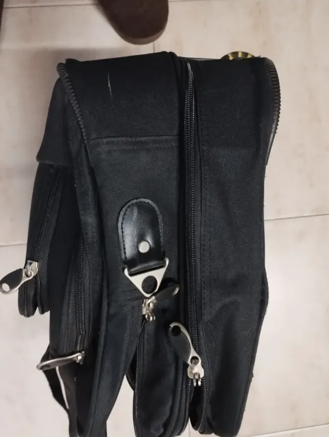 Maletín con ruedas para portátil y libros