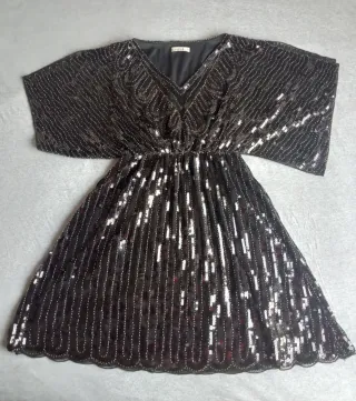 Vestido de fiesta de lentejuelas color negro