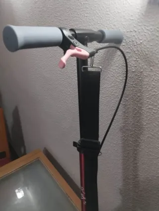 Patinete Oxelo Rojo Freno Pie y Mano. Max 100 kg