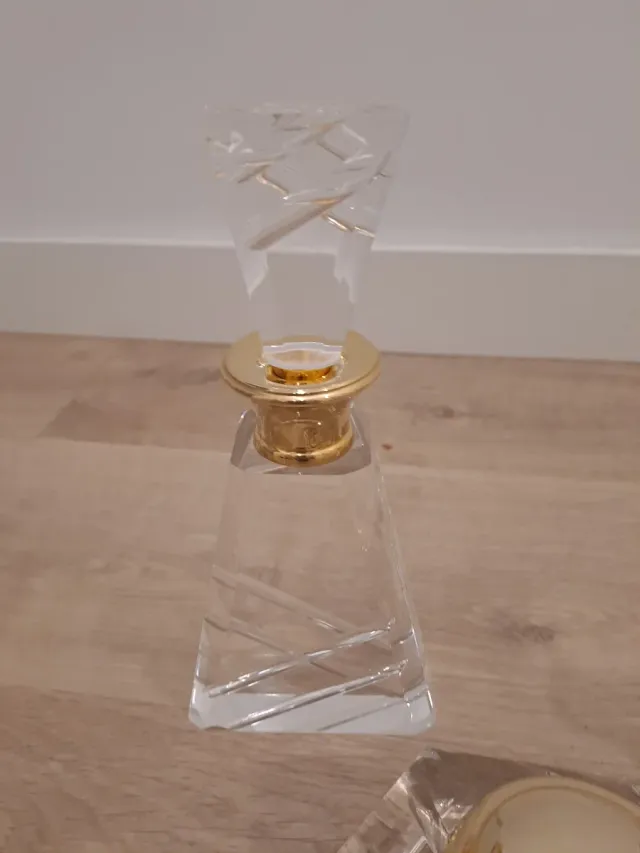 Elegant set di toeletta in vetro e metallo dorato