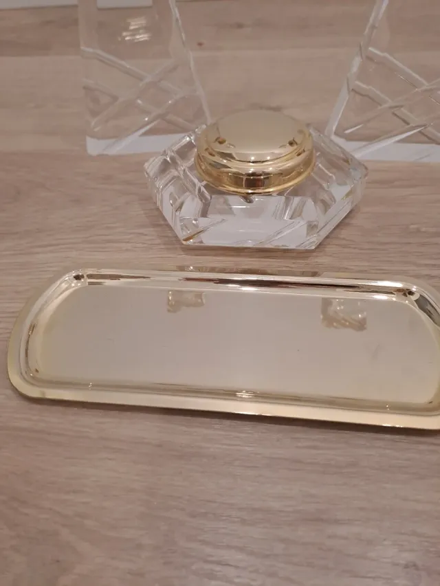 Elegant set di toeletta in vetro e metallo dorato