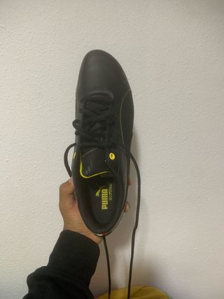 Puma Ferrari Negro y Amarillo