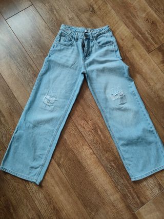 Camisa  y pantalones vaqueros