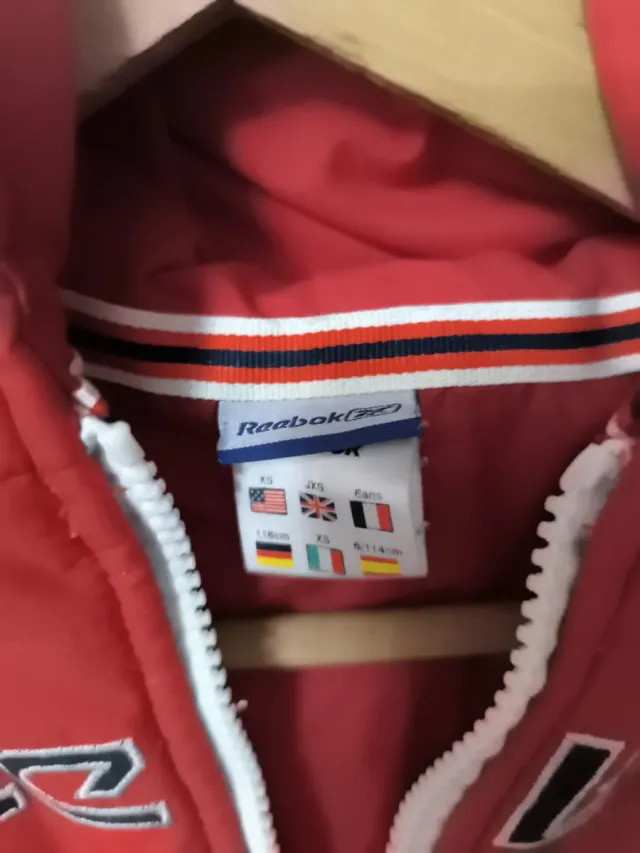 Chaqueta Reebok Unisex Roja