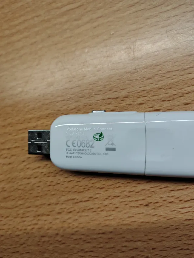 Modem USB Huawei K3715 Vodafone + lettore microSD