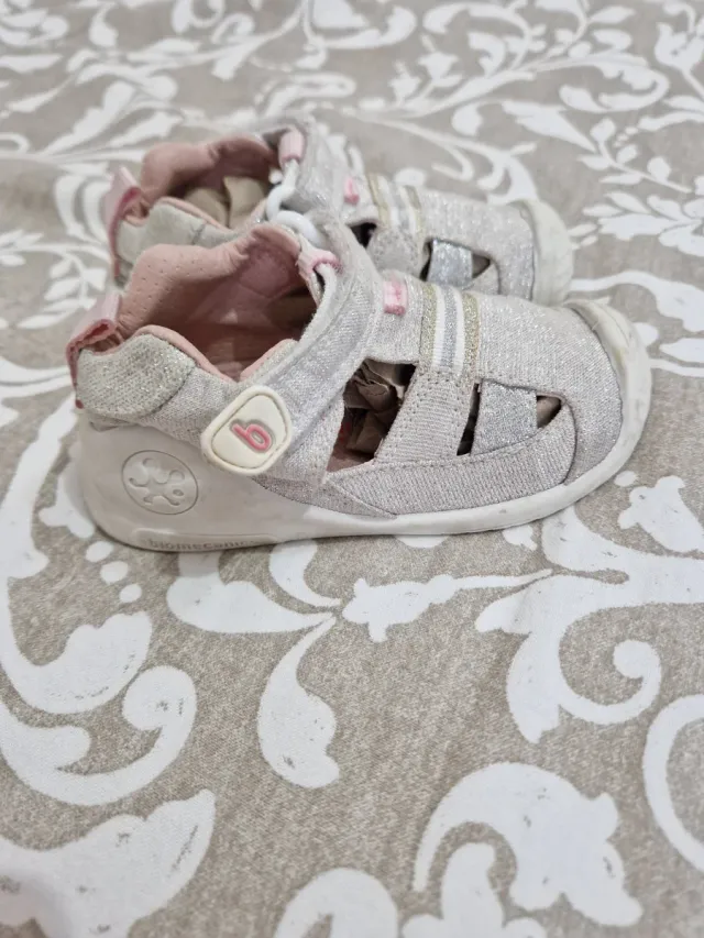 Sandalias Biomecanics Niña Talla 22