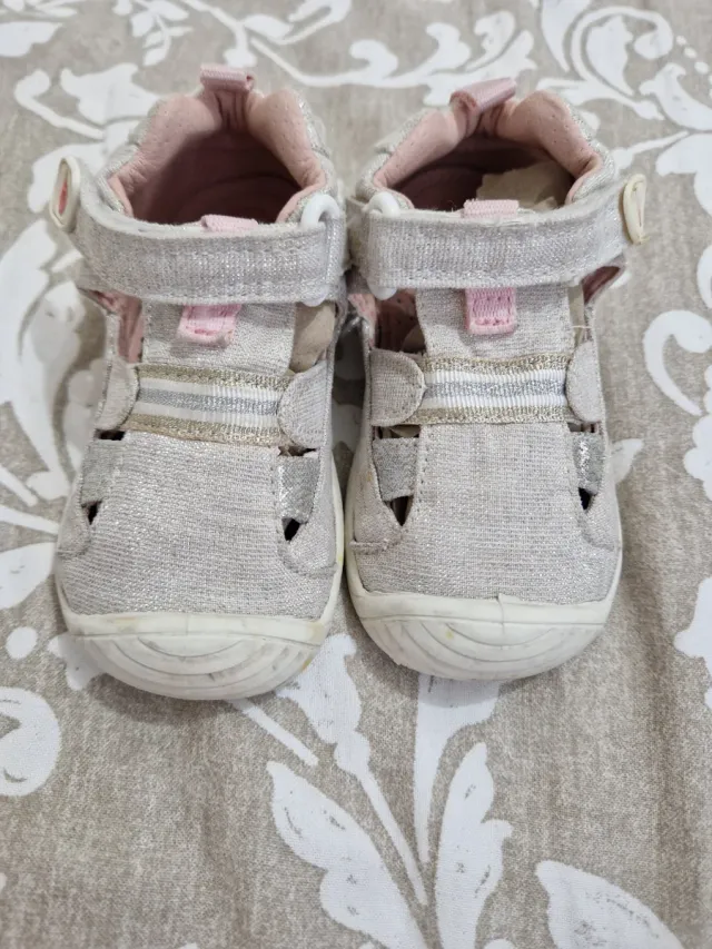 Sandalias Biomecanics Niña Talla 22