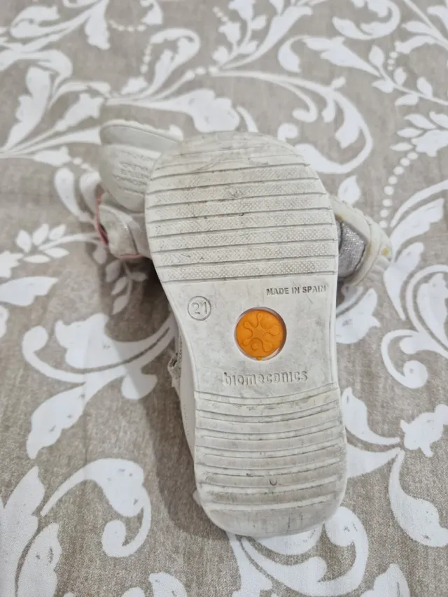 Sandalias Biomecanics Niña Talla 22