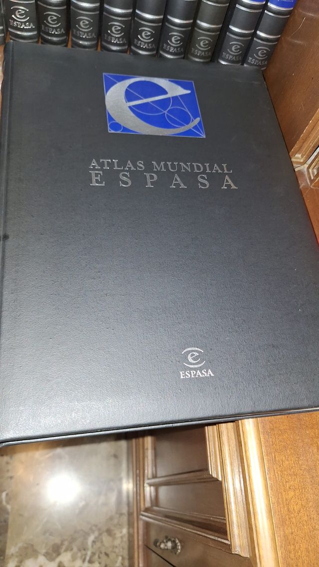 Enciclopedia ESPASA CALPE de 14 volumenes.