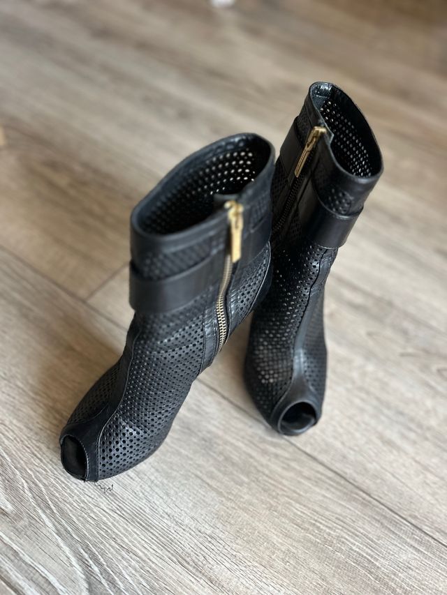 Botines Botticelli Piel Negros.