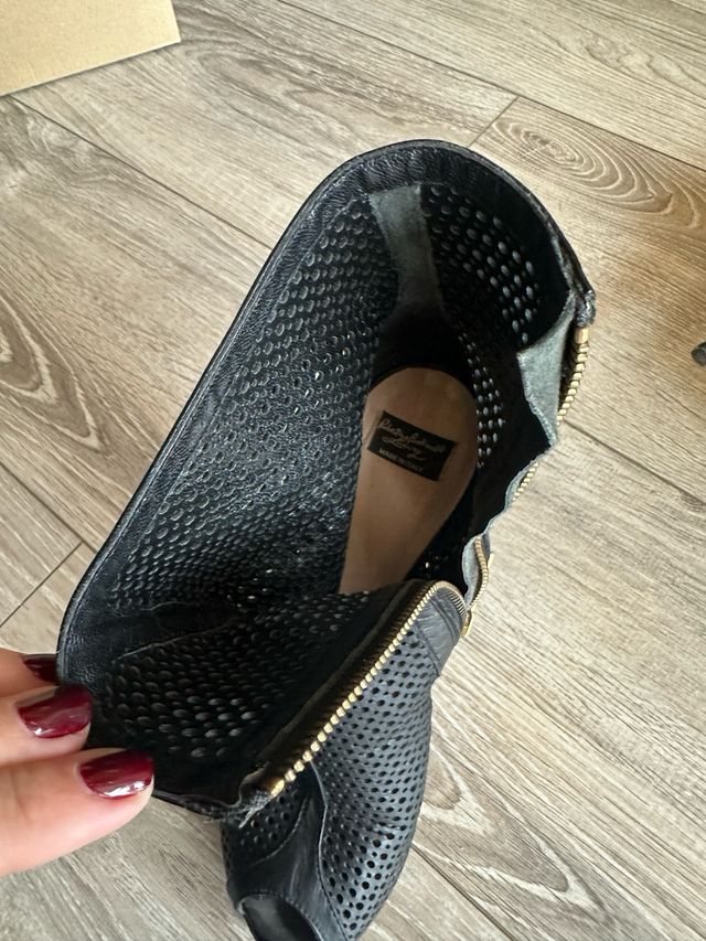 Botines Botticelli Piel Negros.