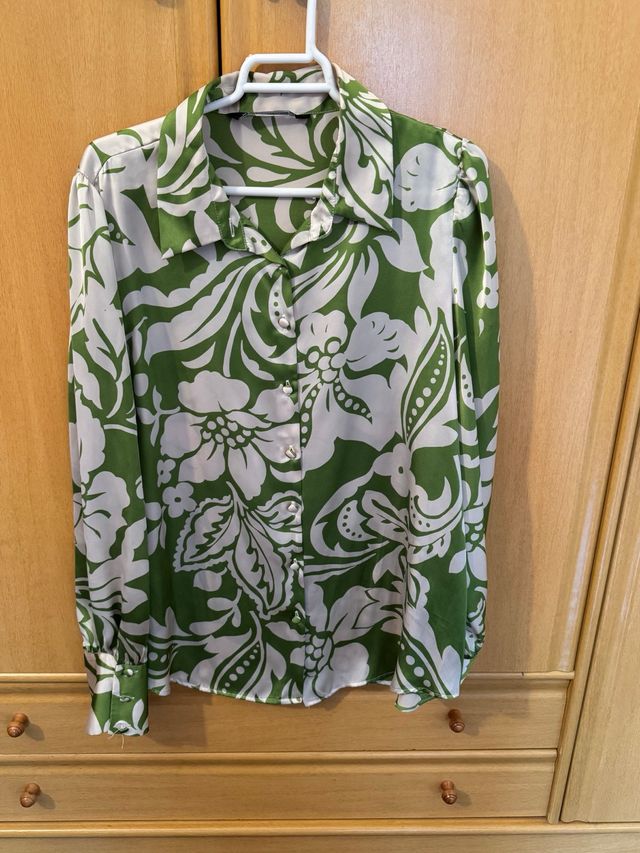 Camisa Zara Estampada Verde Talla M