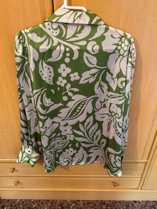Camisa Zara Estampada Verde Talla M