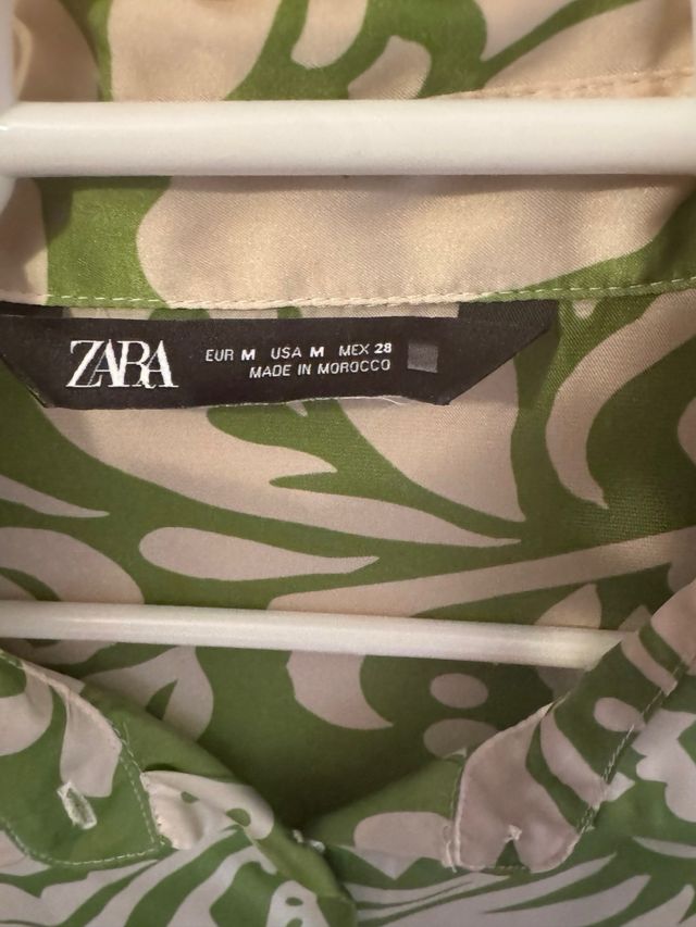 Camisa Zara Estampada Verde Talla M