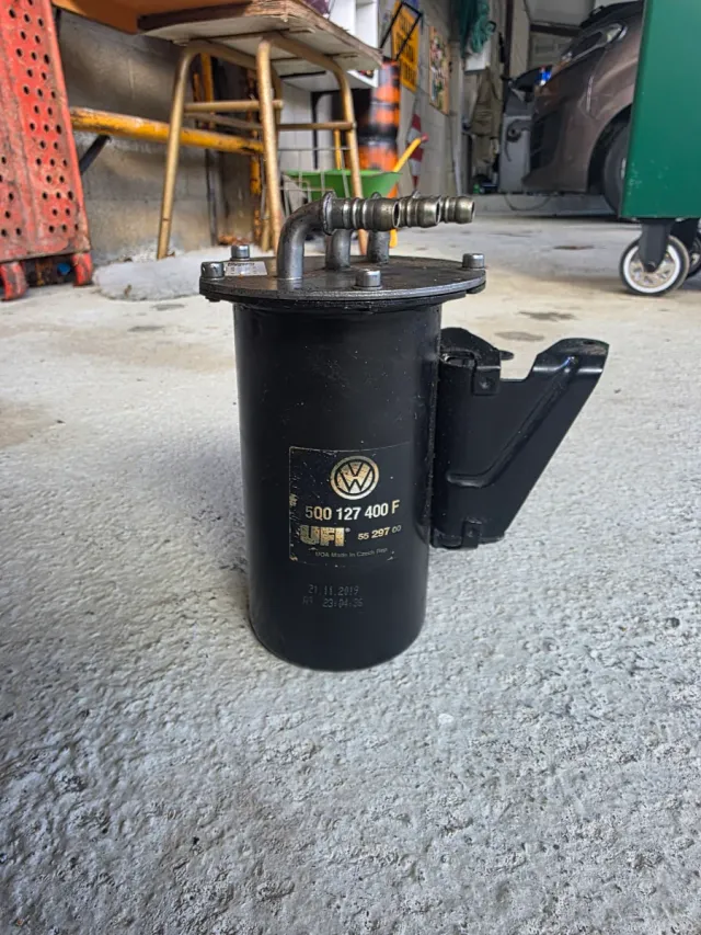 Carcasa Filtro Gasoil Skoda Superb 2.0 TDI