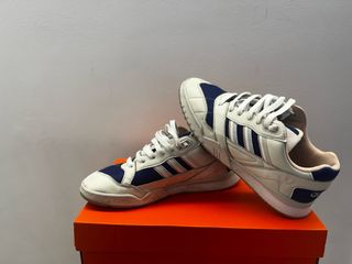 Zapatillas Adidas Blancas y Azules