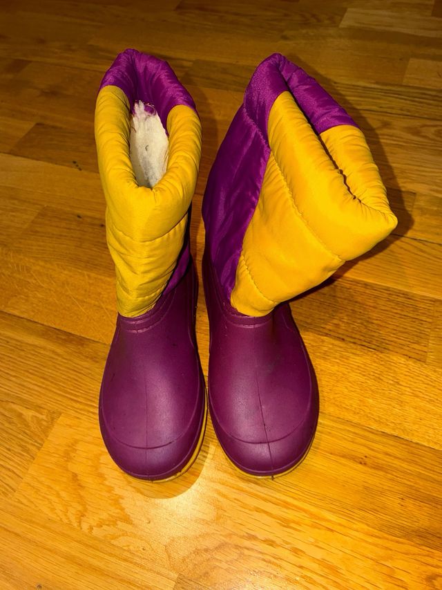 Botas de nieve moradas y amarillas T26/27