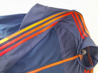 Chándal Adidas azul y naranja