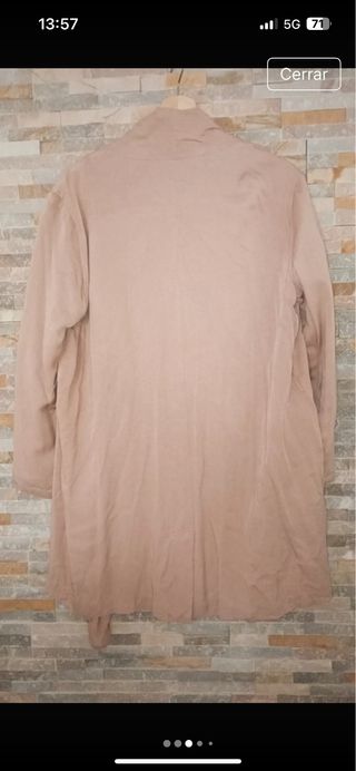 Guardapolvos camel con cinturón