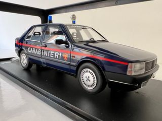 Fiat Croma Carabinieri 1985 Mitica 1:18 1/18