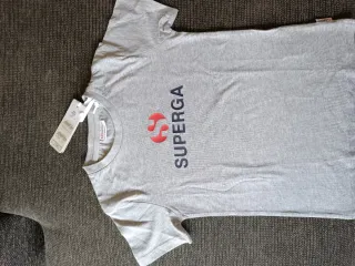 Camiseta Superga gris niño Talla 8. Nueva con etiq