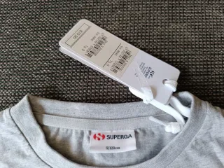 Camiseta Superga gris niño Talla 8. Nueva con etiq