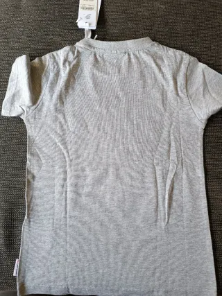 Camiseta Superga gris niño Talla 8. Nueva con etiq