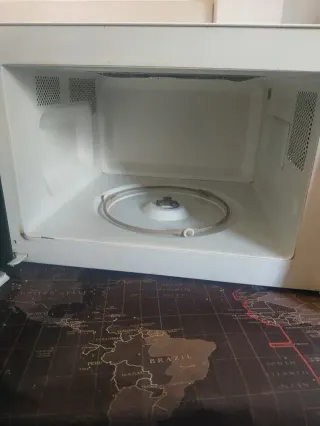 Microondas Samsung Grill 20L 750W Blanco