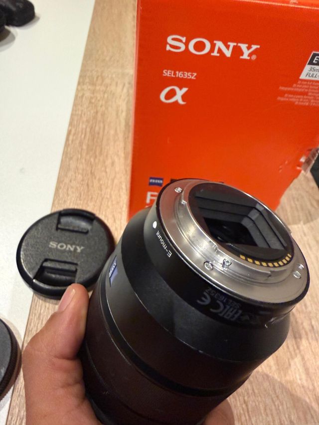 Objetivo Sony Zeiss FE 16-35mm F4