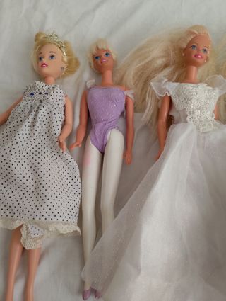 Lote 5 Muñecas Barbie, Disney, Jazmine