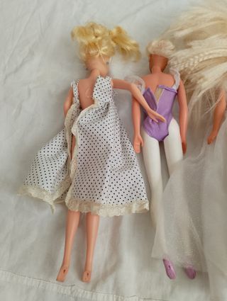 Lote 5 Muñecas Barbie, Disney, Jazmine