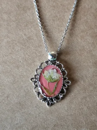 Lote 10 collares Flores Naturales Encapsuladas