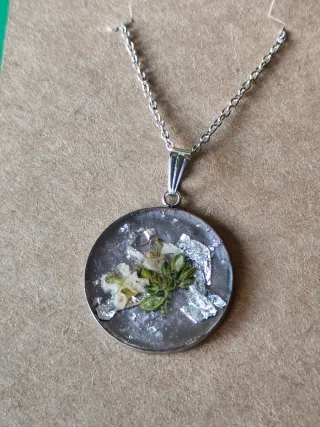 Lote 10 collares Flores Naturales Encapsuladas