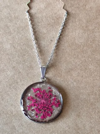 Lote 10 collares Flores Naturales Encapsuladas