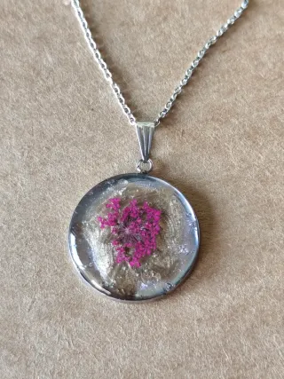 Lote 10 collares Flores Naturales Encapsuladas