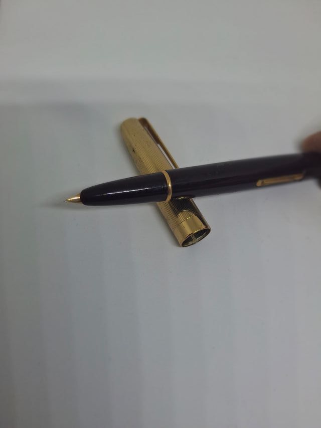 Pluma Waterman C/F (Cartridge/Fill) chapada en oro