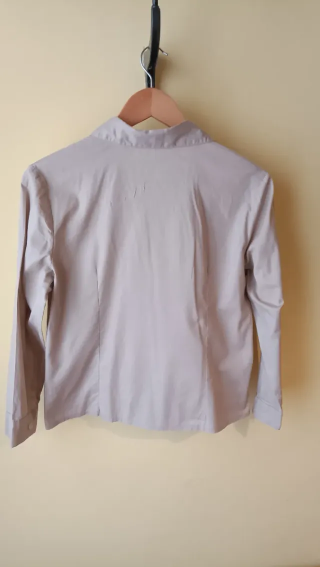 Camisa beige mujer