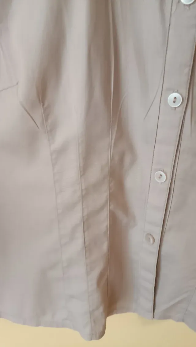 Camisa beige mujer