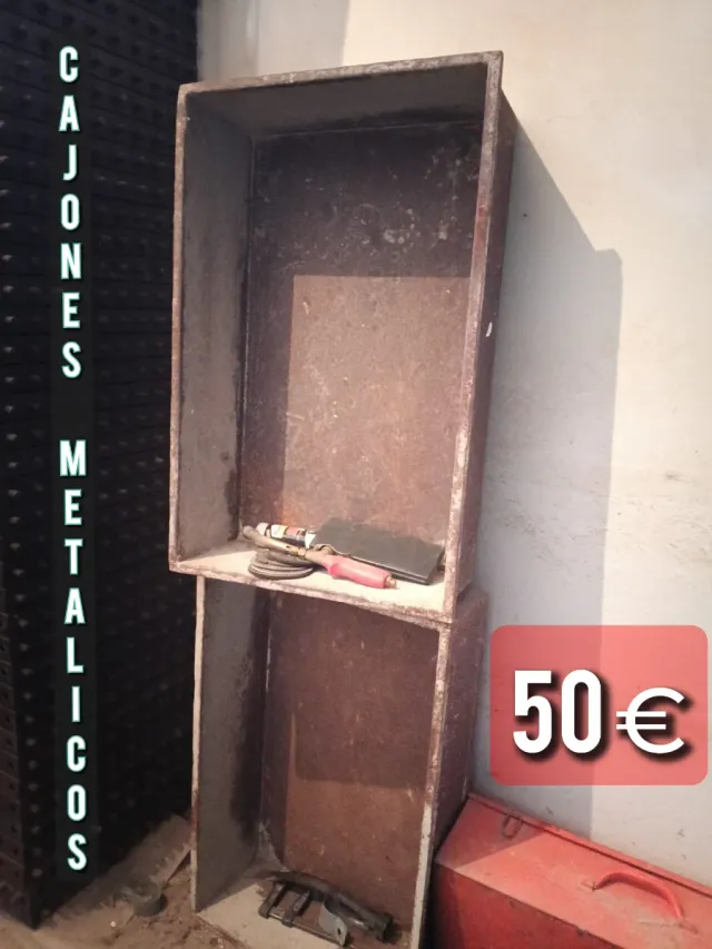 Aún me queda herramientas de construcción y campo