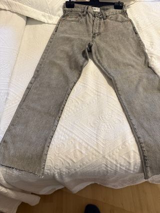 Pantalón vaquero gris Mango Talla 34