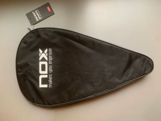 Paletero Padel NOX Negro (Tengo dos a estrenar)