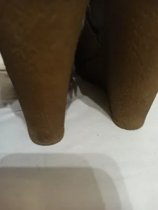 Stivali in pelle con tacco a zeppa