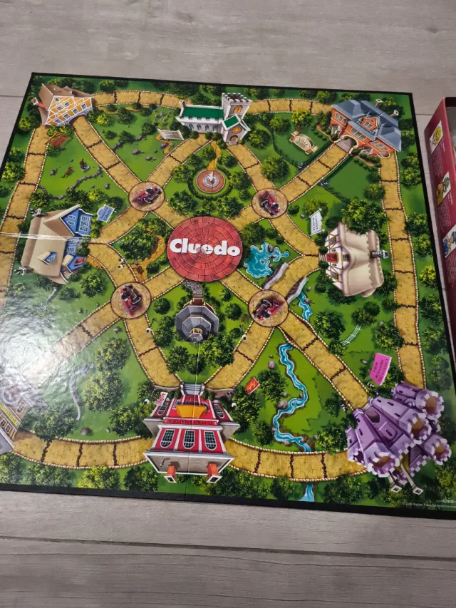 Cluedo Misterios Juego de Mesa