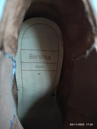 Botines Bershka marrones tacón bloque
