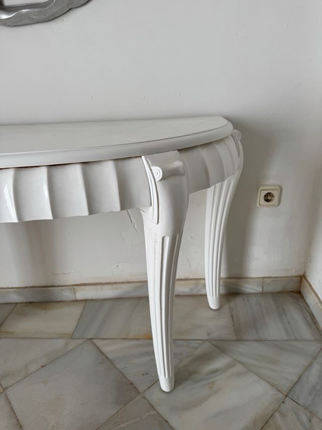 Conjunto de espejo y mesa para recibidor