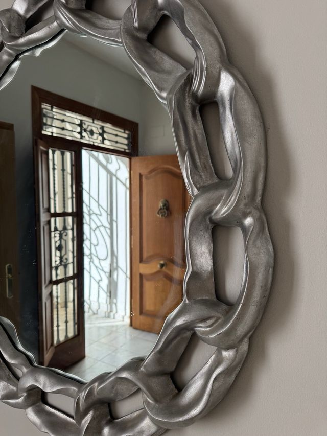 Conjunto de espejo y mesa para recibidor