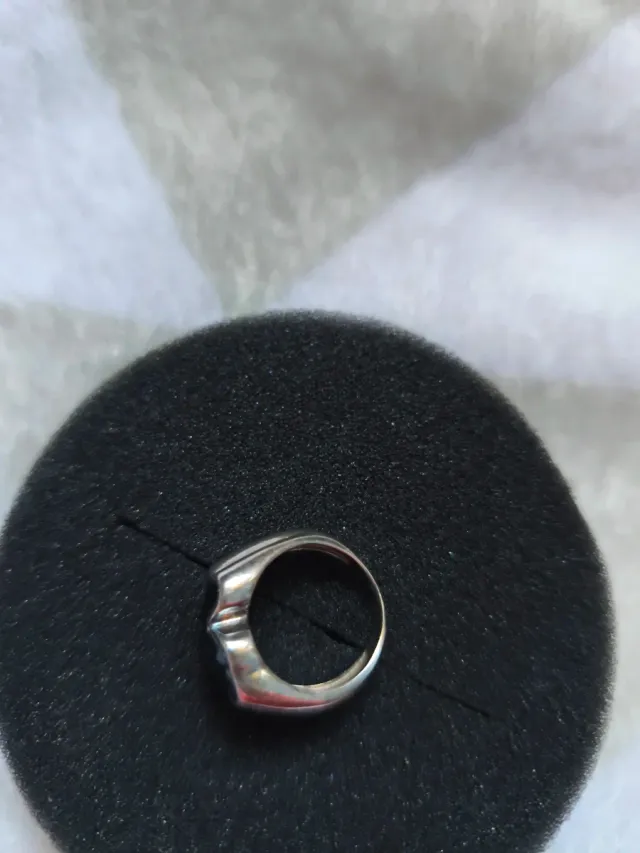 Anillo Oso Onix Plata mediano